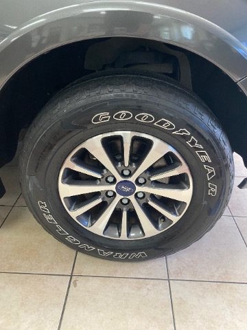 Used 2015 Ford Expedition EL XLT RWD image 23