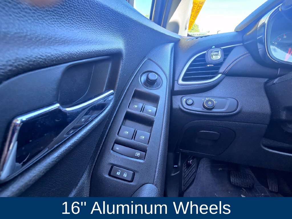 Used 2019 Chevrolet Trax LS FWD image 20