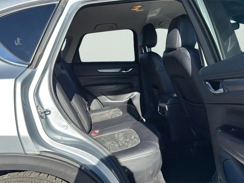 Used 2019 MAZDA CX-5 Touring image 12