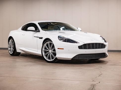 Used 2012 Aston Martin Virage Coupe image 11