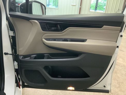 Used 2021 Honda Odyssey Elite image 25