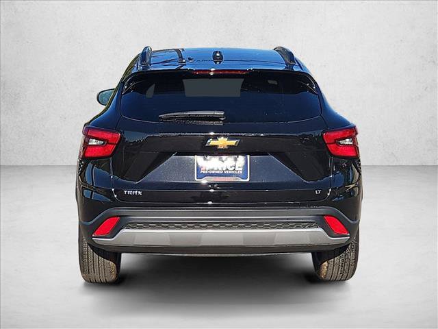 Used 2026 Chevrolet Trax LT FWD image 7