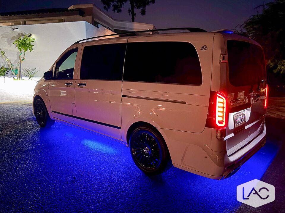 Used 2023 Mercedes-Benz Metris Passenger image 9