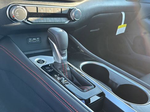 New 2025 Nissan Altima 2.5 SR image 24