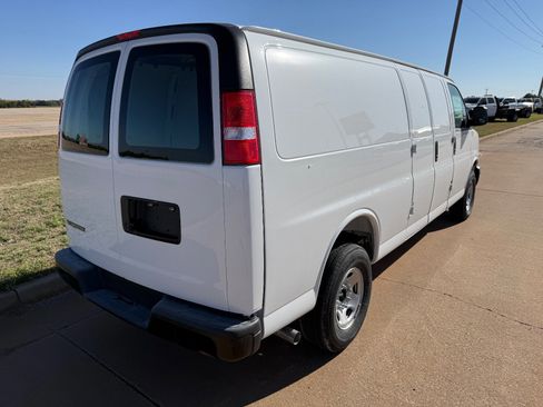 New 2025 Chevrolet Express 3500 Extended w/ Driver Convenience Package RWD image 3
