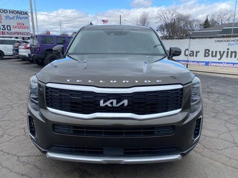 Used 2022 Kia Telluride S image 9
