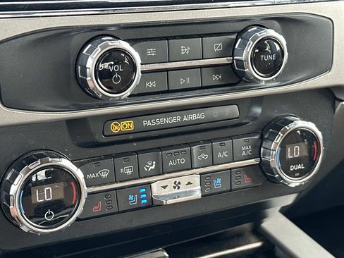 Certified 2022 Ford F250 Lariat w/ Lariat Ultimate Package image 25