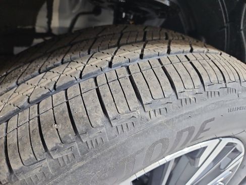 New 2026 Nissan Pathfinder Platinum image 28