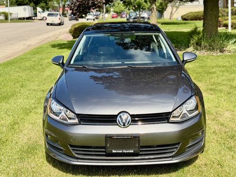 Used 2015 Volkswagen Golf S FWD image 2