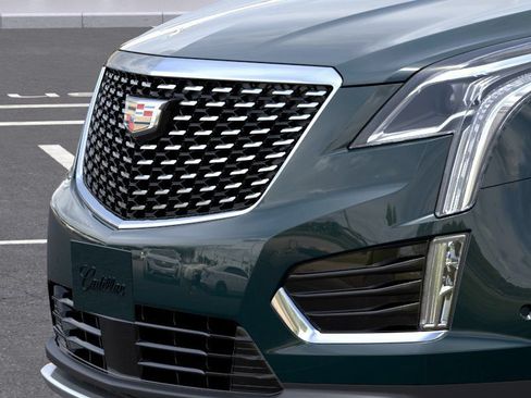 New 2026 Cadillac XT5 Premium Luxury w/ LPO, Floor Liner Package AWD/4WD image 13