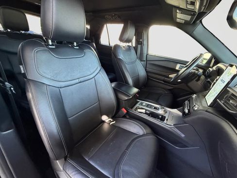 Used 2020 Ford Explorer ST w/ ST Street Pack image 23