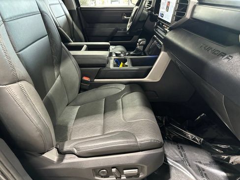 Certified 2023 Toyota Tundra SR5 w/ SR5 Premium Package AWD/4WD image 21