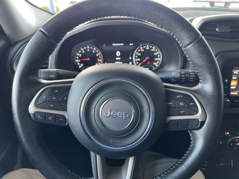 Used 2017 Jeep Renegade Trailhawk image 22