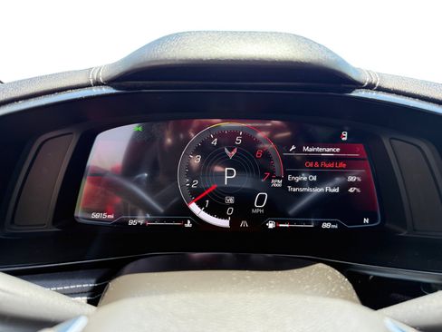 Used 2022 Chevrolet Corvette Stingray Coupe w/ 1LT RWD image 11