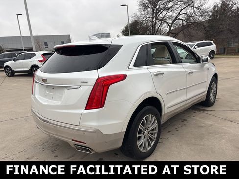 Used 2017 Cadillac XT5 Luxury w/ Driver Awareness Package image 5