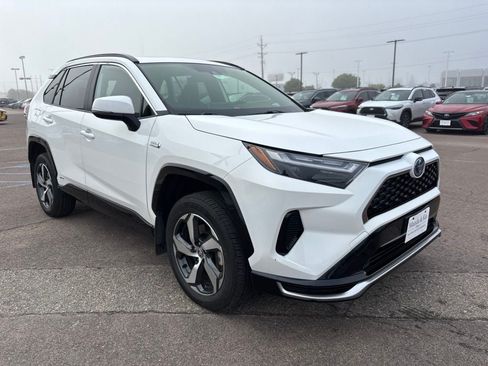 Used 2023 Toyota RAV4 SE w/ Weather & Moonroof Package AWD/4WD image 3
