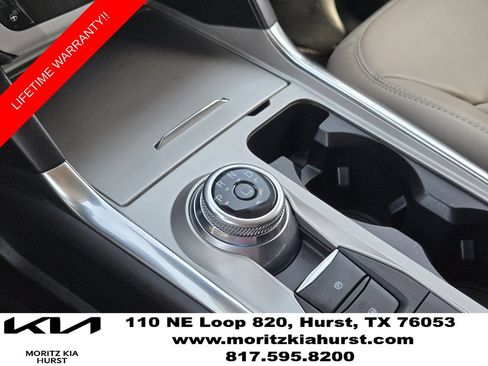 Used 2023 Ford Explorer XLT w/ Equipment Group 202A AWD/4WD image 9