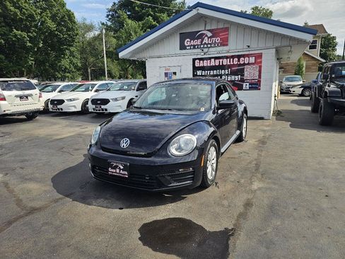 Used 2017 Volkswagen Beetle 1.8T S FWD image 4