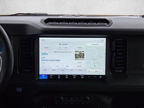 New 2025 Ford Bronco Badlands image 12