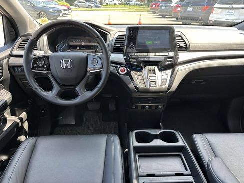 Certified 2023 Honda Odyssey Touring image 13