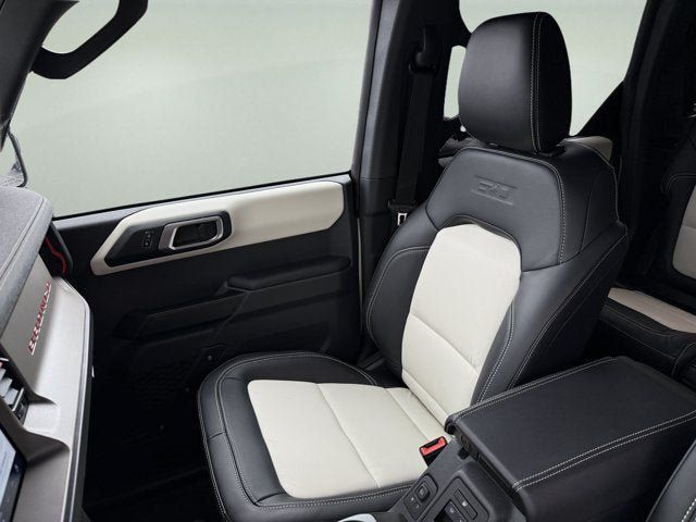 New 2026 Ford Bronco Outer Banks w/ Sasquatch Package AWD/4WD image 18