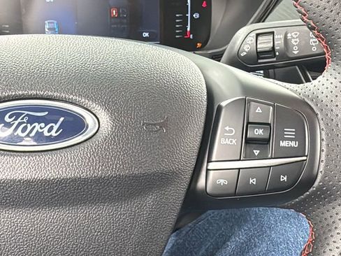 Used 2023 Ford Escape ST-Line image 23