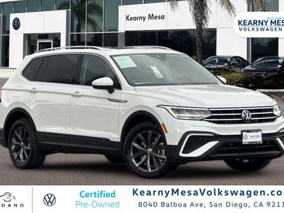 Used 2023 Volkswagen Tiguan SE w/ Panoramic Sunroof Package