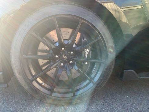 Used 2016 Ford Mustang Shelby GT350 w/ Track Package RWD image 32