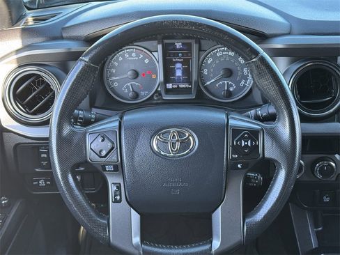 Used 2017 Toyota Tacoma TRD Pro image 15