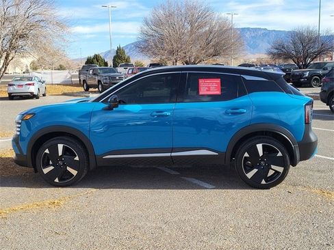 Certified 2025 Nissan Kicks SR image 8