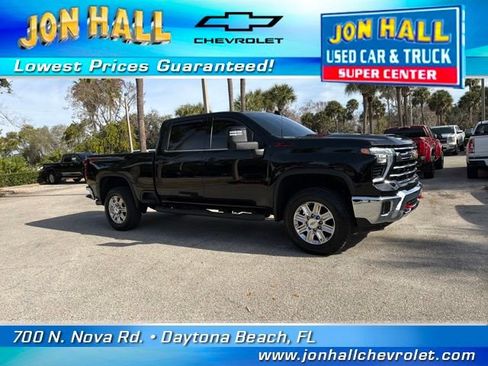 Used 2025 Chevrolet Silverado 3500 LTZ image 18