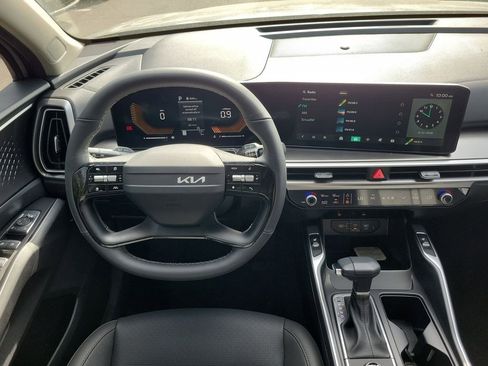 New 2026 Kia Sorento S FWD image 18