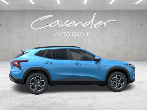 New 2026 Chevrolet Trax LT w/ Driver Confidence Package image 5