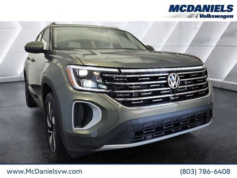 New 2026 Volkswagen Atlas SEL AWD/4WD image 1