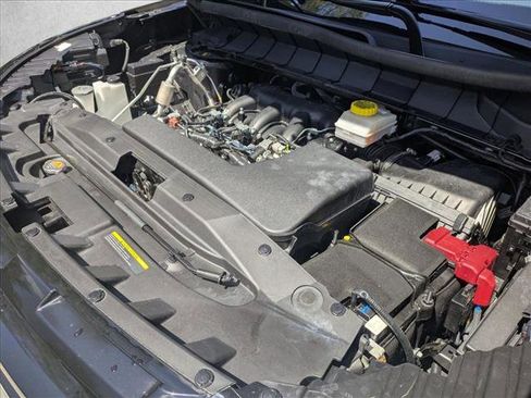 Used 2025 Nissan Pathfinder SL FWD image 22