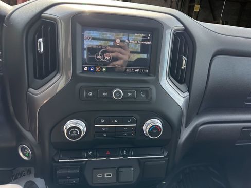 Used 2024 GMC Sierra 3500 Pro AWD/4WD image 23