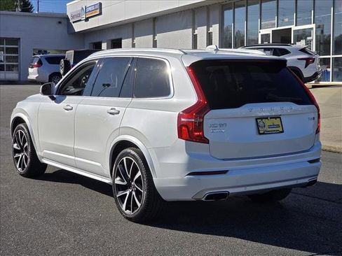 Used 2020 Volvo XC90 T6 Momentum w/ Protection Package Premier image 24