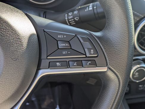 Certified 2025 Nissan Sentra SV FWD image 22