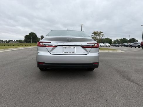 Used 2025 Toyota Camry LE FWD image 4