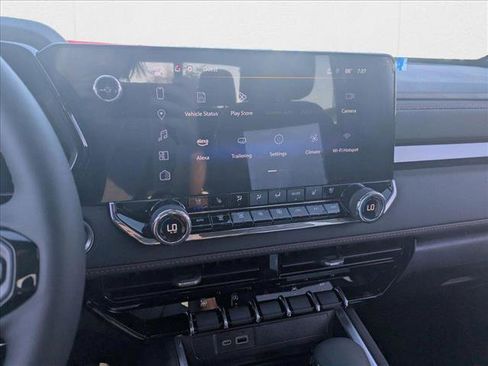 New 2025 Chevrolet Colorado Z71 w/ Midnight Edition image 12