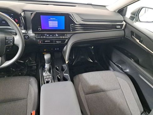 Used 2025 Toyota Camry LE FWD image 17