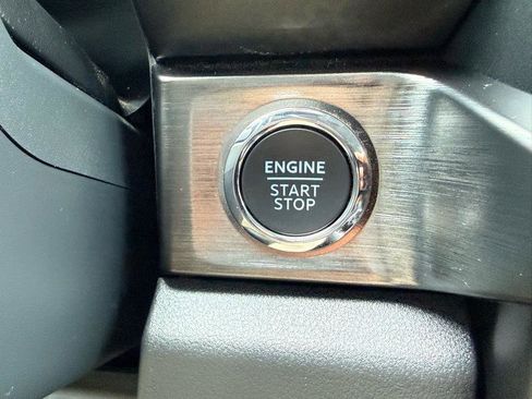 Used 2024 Ford F250 Lariat w/ Sport Appearance Package AWD/4WD image 47