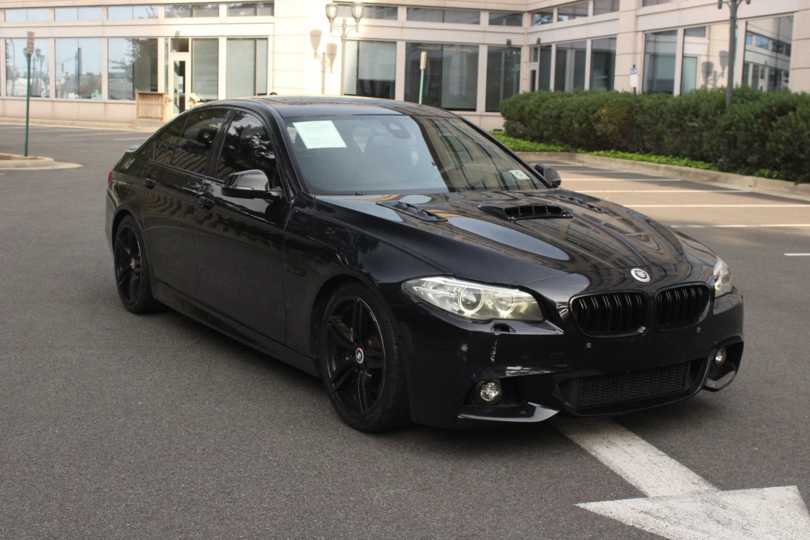 Used 2014 BMW 550i xDrive Sedan AWD/4WD image 1