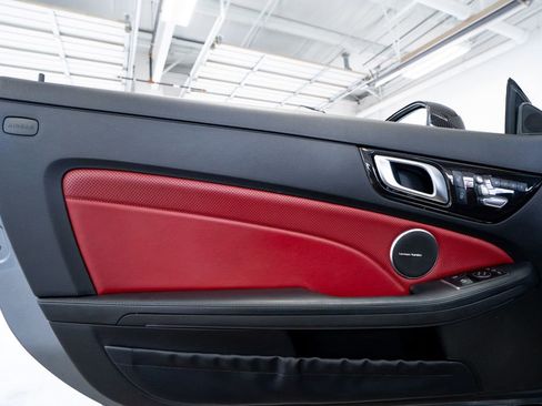 Used 2017 Mercedes-Benz SLC 43 AMG w/ Premium 3 Package image 24