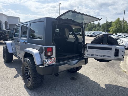 Used 2013 Jeep Wrangler Unlimited Sport AWD/4WD image 18