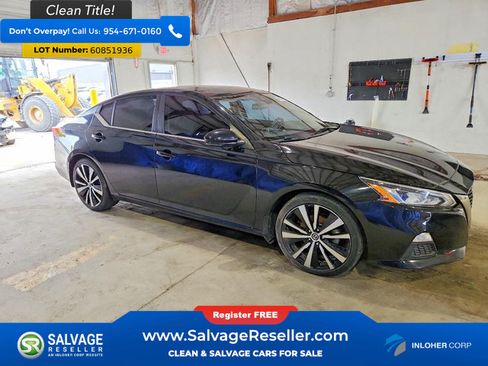 Used 2020 Nissan Altima 2.5 SR w/ Premium Package FWD image 5