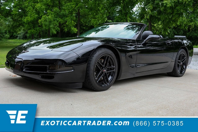 Used 2003 Chevrolet Corvette Convertible w/ Preferred Equipment Group1 RWD image 1