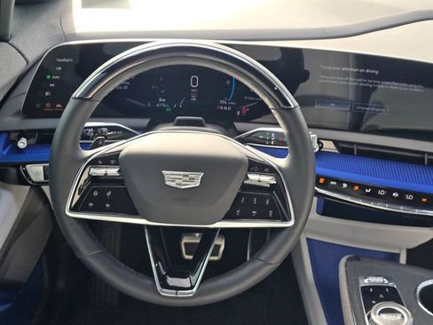 Used 2026 Cadillac Optiq Luxury 1 RWD image 16