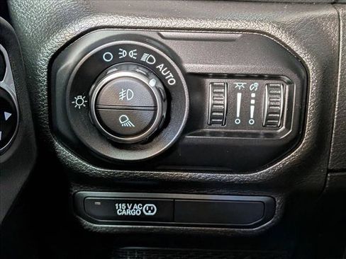 Used 2020 Jeep Gladiator Overland w/ Dual Top Group AWD/4WD image 15