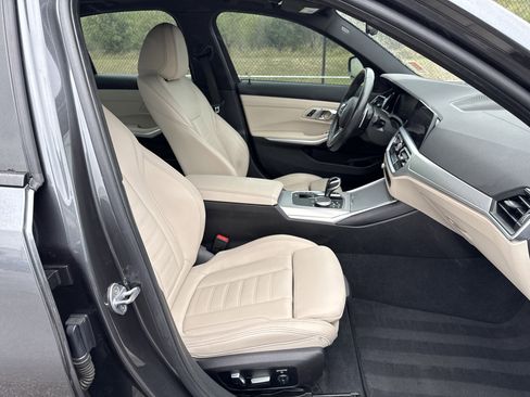 Used 2020 BMW 330i 330i w/ M Sport Package image 32